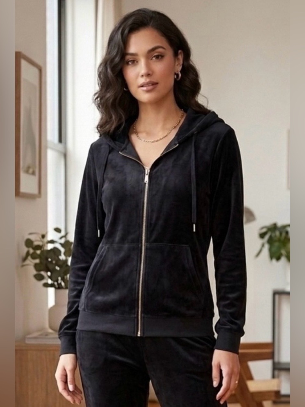 Velour Hoodie in Black from White Mark